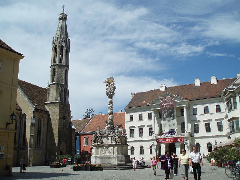 Geisskirche, Dreifaltigkeitssäule, Rathaus - Sopron